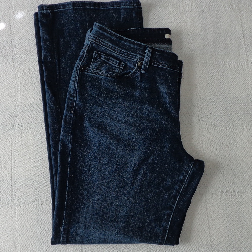 33 waist(14/16) Levis 529 bootcut